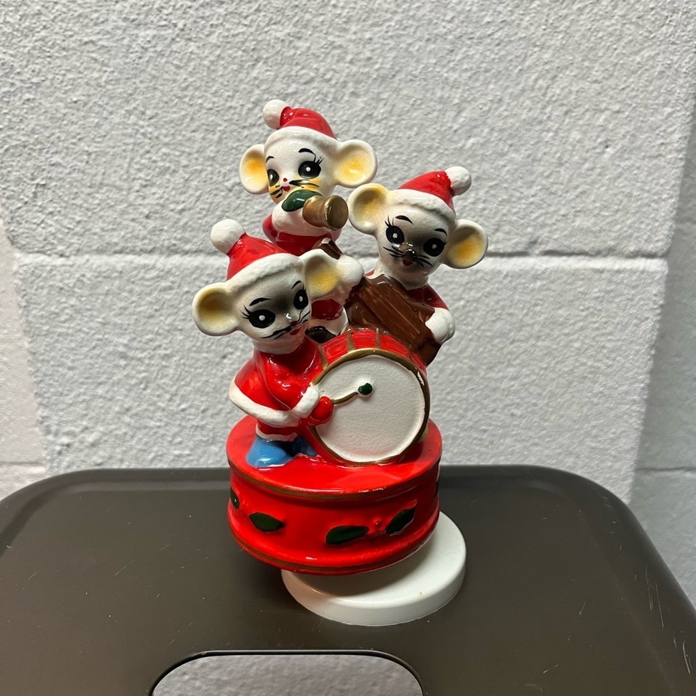Festive Mouse Trio Figurine in Red and White